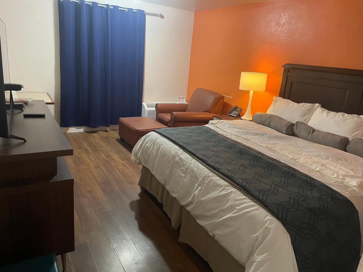 B&J Hotel And Apartments Pecos Exterior photo